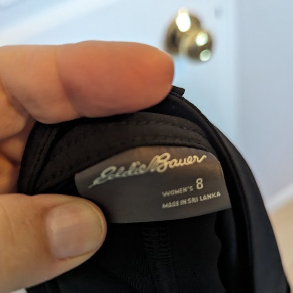 Eddie Bauer SkOrt | Black | 8 | Travel / Golf / Front & Back POCKETS | EUC - Picture 6 of 7